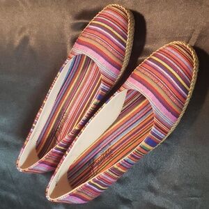 Beacon multicolor stripe fabric slip-on, Size 8.5 Narrow